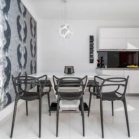 Lea 5-bedroom With Private Pool And Amazing Views Of And Sea