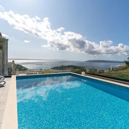 别墅 Lea 5-bedroom With Private Pool And Amazing Views Of And Sea 马卡尔斯卡