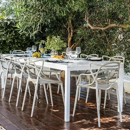 Lea 5-bedroom With Private Pool And Amazing Views Of And Sea Makarská
