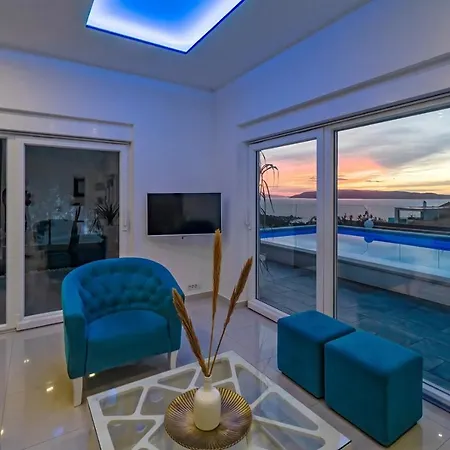 Lea 5-bedroom With Private Pool And Amazing Views Of And Sea *