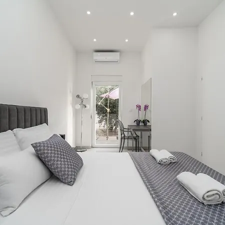 Lea 5-bedroom With Private Pool And Amazing Views Of And Sea