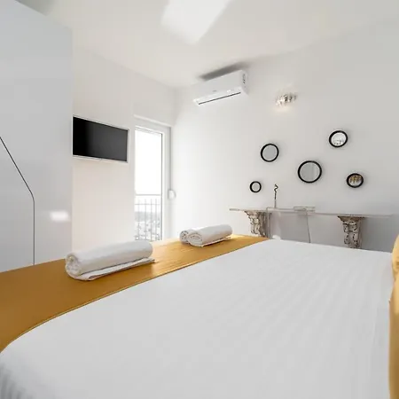 Vila Lea 5-bedroom With Private Pool And Amazing Views Of And Sea Makarská