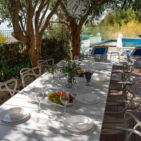 Vila Lea 5-bedroom With Private Pool And Amazing Views Of And Sea