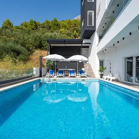 Vila Lea 5-bedroom With Private Pool And Amazing Views Of And Sea Makarská