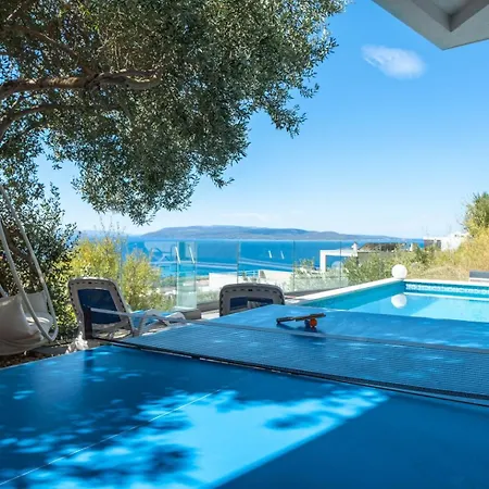 Vila Lea 5-bedroom With Private Pool And Amazing Views Of And Sea Makarská