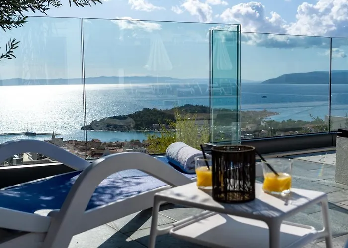 Lea 5-bedroom With Private Pool And Amazing Views Of And Sea Willa *