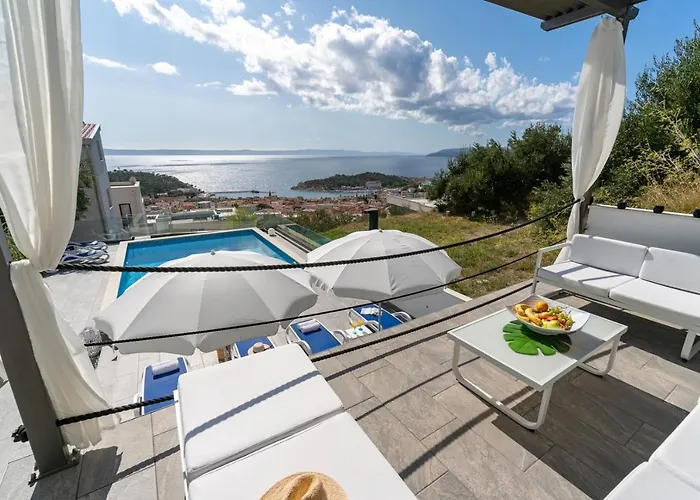 Lea 5-bedroom With Private Pool And Amazing Views Of And Sea Willa *