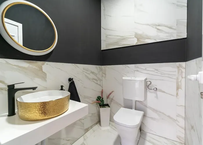 Lea 5-bedroom With Private Pool And Amazing Views Of And Sea Вілла Макарська