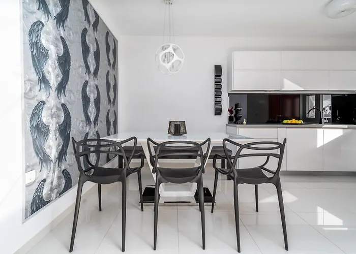 Lea 5-bedroom With Private Pool And Amazing Views Of And Sea