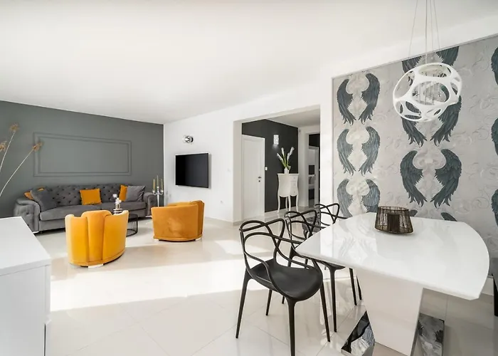 Lea 5-bedroom With Private Pool And Amazing Views Of And Sea * Makarska